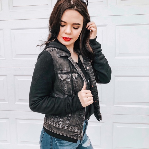 American Eagle Outfitters Jackets & Blazers - AEO Black Denim Hoodie Jacket